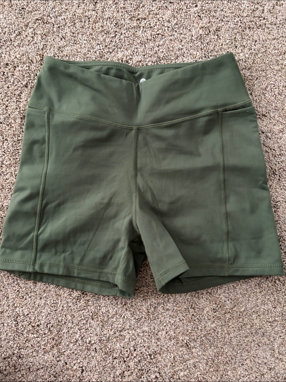 Senita athletics skin adventure rio shorts evergreen size small 3.5” inseam